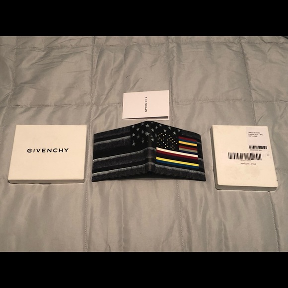 Men’s Givenchy Wallet - brand new - Picture 3 of 4